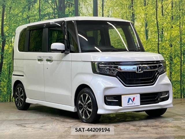 Honda N BOX CUSTOM 2020-03 208925-17
