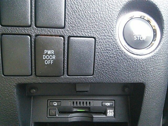 Toyota VELLFIRE 2016-08 183316-18