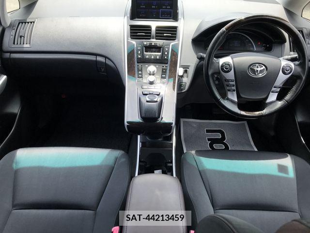 Toyota SAI 2014-08 284021-8