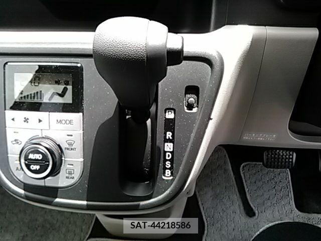 Toyota PASSO 2016-09 327259-7