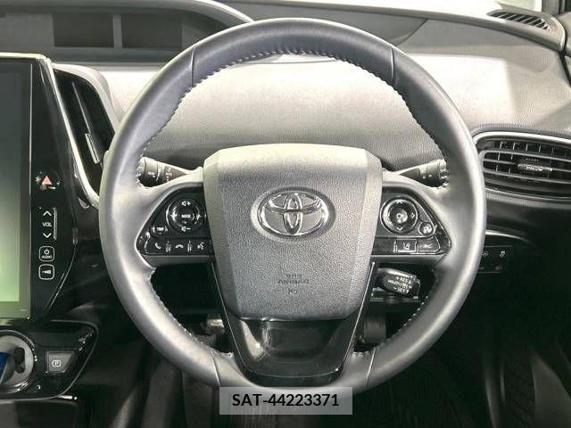 Toyota PRIUS 2019-05 281702-11