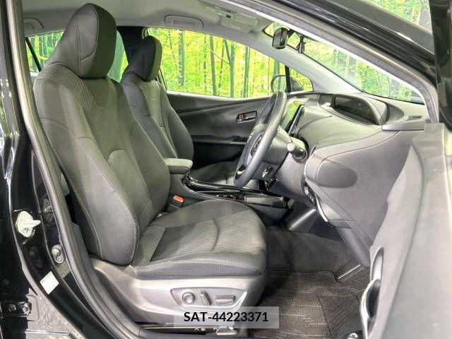 Toyota PRIUS 2019-05 281702-8