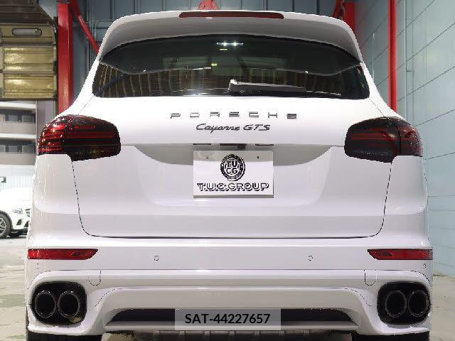Porsche CAYENNE 2017-02 206868-5