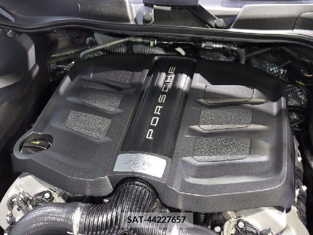 Porsche CAYENNE 2017-02 206868-17