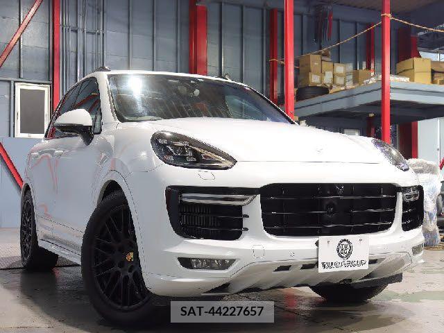 Porsche CAYENNE 2017-02 206868-19