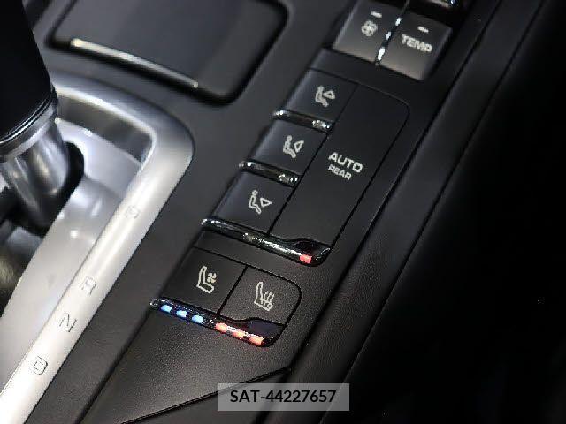 Porsche CAYENNE 2017-02 206868-16
