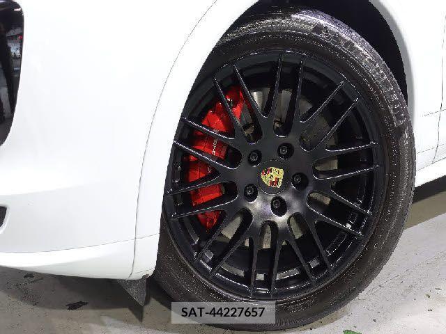Porsche CAYENNE 2017-02 206868-18