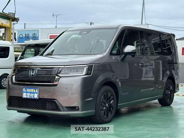 Honda e 2023-11 376079-0