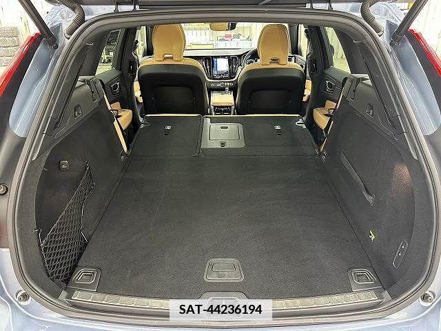 Volvo XC60 2019-03 373283-10
