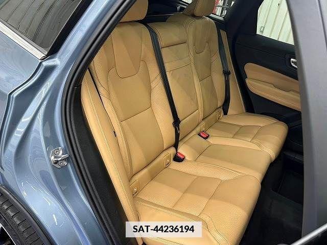 Volvo XC60 2019-03 373283-9
