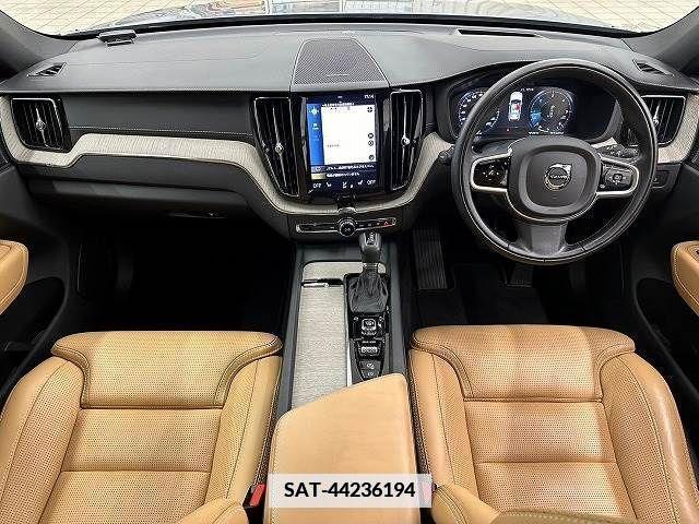 Volvo XC60 2019-03 373283-1