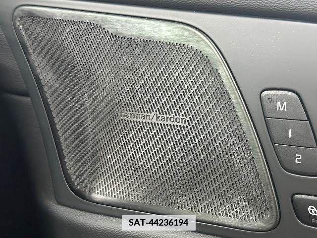 Volvo XC60 2019-03 373283-5