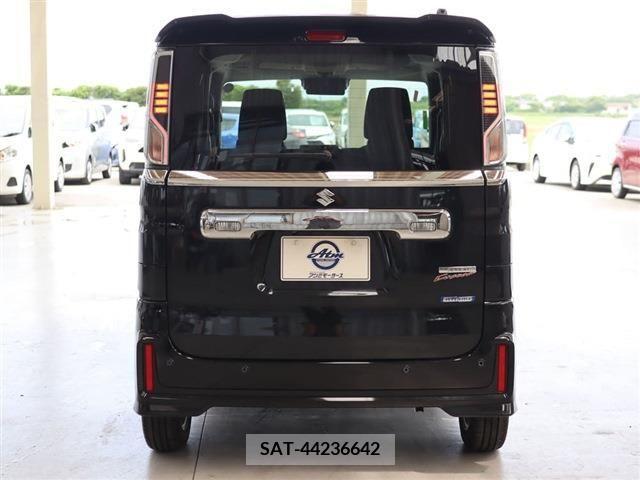 Suzuki SPACIA 2021-11 335229-21