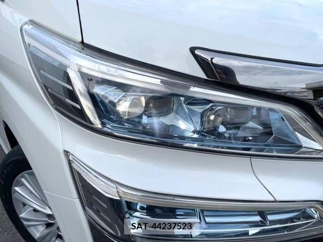 Toyota VELLFIRE 2018-07 386776-12