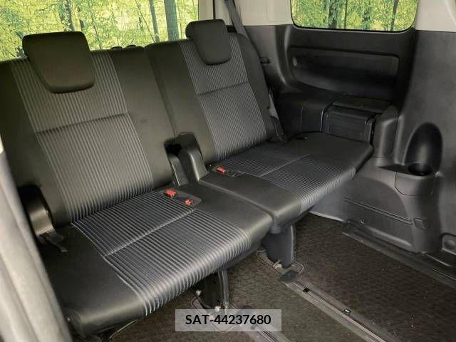 Toyota VOXY 2015-09 370310-10