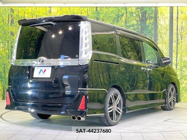 Toyota VOXY 2015-09 370310-18