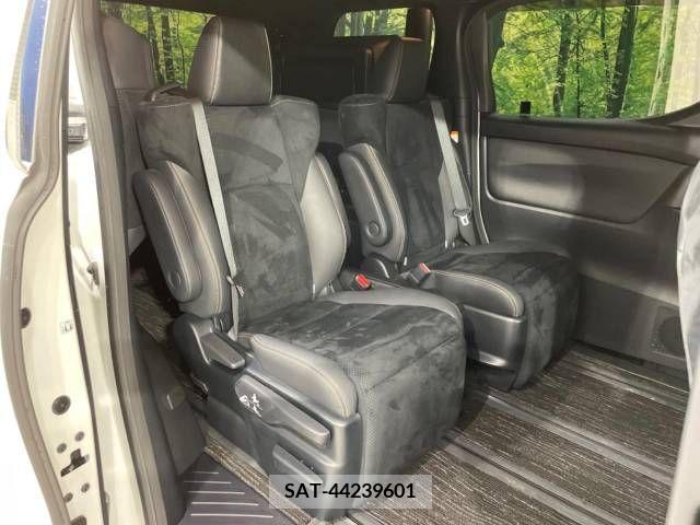 Toyota ALPHARD 2022-06 291776-9