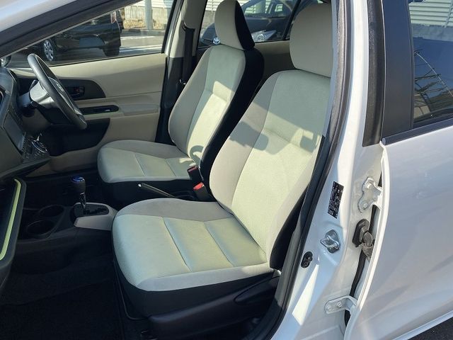 Toyota AQUA 2012-09 18064-12