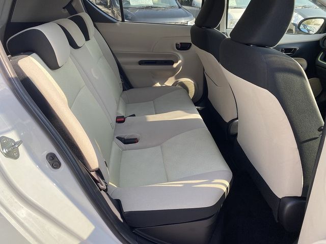 Toyota AQUA 2012-09 18064-14