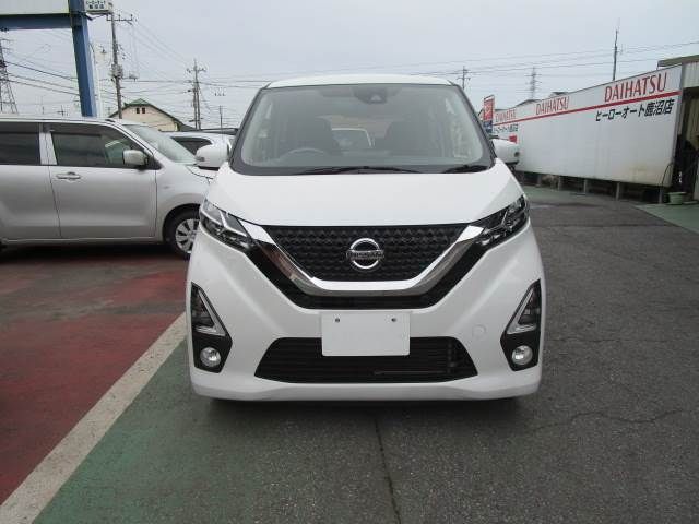 Nissan DAYZ 2019-12 5604-1