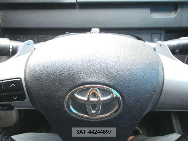 Toyota NOAH 2011-10 321312-3