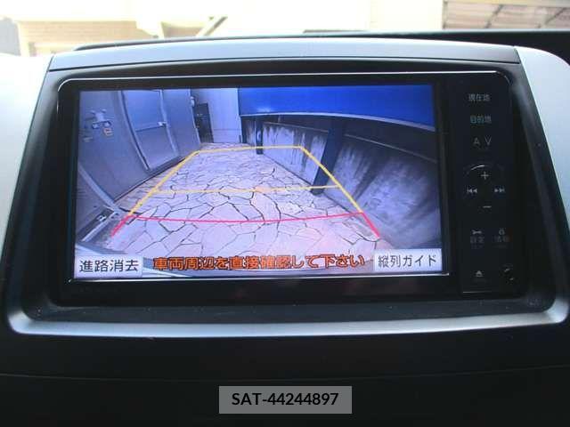 Toyota NOAH 2011-10 321312-17