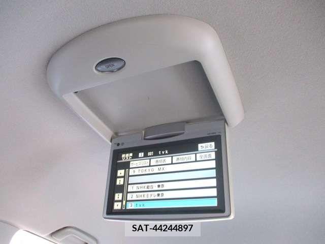Toyota NOAH 2011-10 321312-19