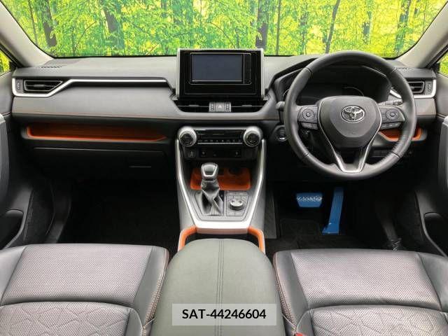 Toyota RAV4 2019-07 332446-1