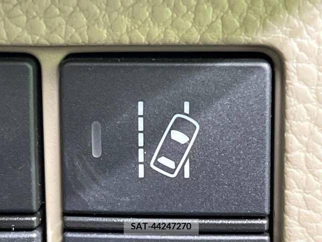 Honda N BOX 2019-04 278773-6