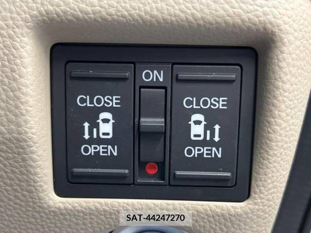 Honda N BOX 2019-04 278773-4