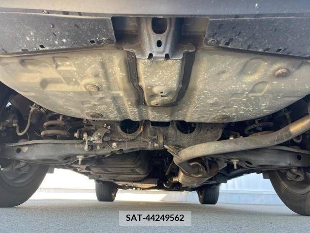 Toyota HARRIER 2017-05 321854-19