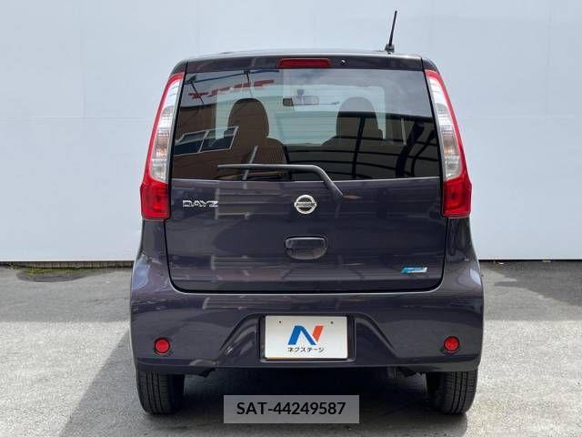 Nissan DAYZ 2015-07 297470-13