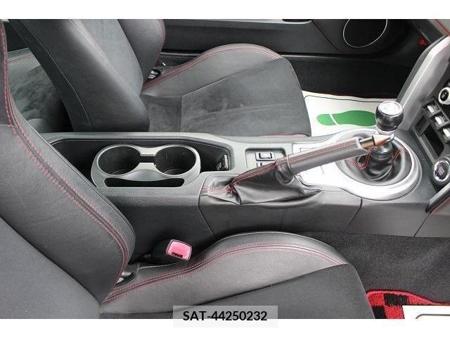 Subaru BRZ 2017-04 213412-14