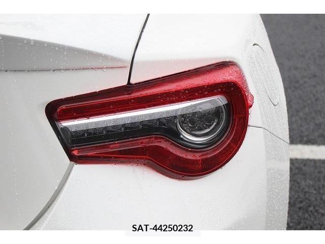 Subaru BRZ 2017-04 213412-11