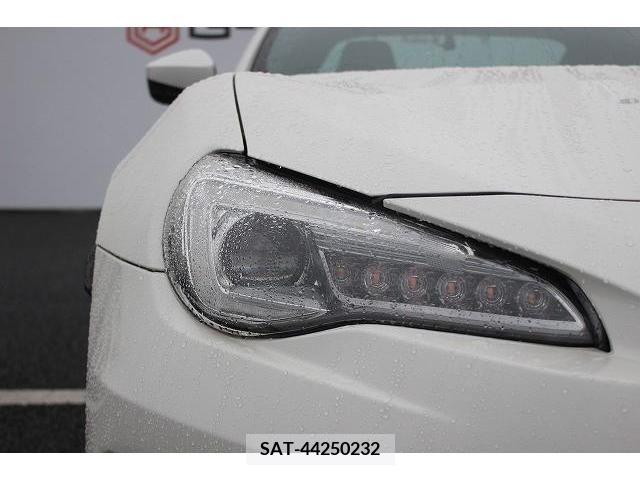 Subaru BRZ 2017-04 213412-10