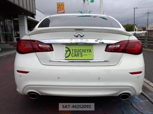 Nissan FUGA 2015-03 396689-24