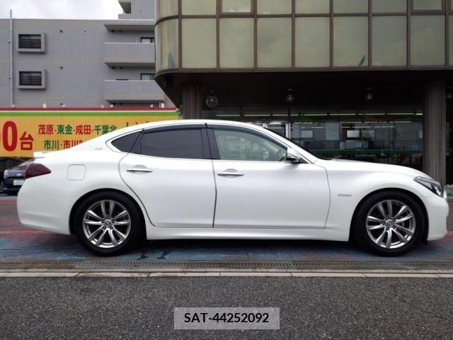 Nissan FUGA 2015-03 396689-9