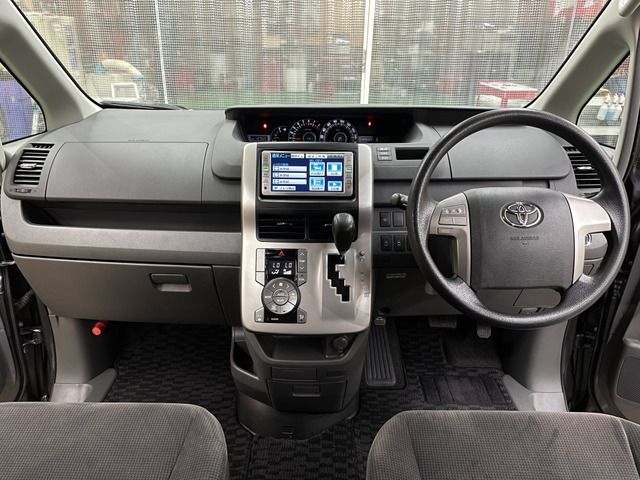 Toyota NOAH 2009-07 21587-8