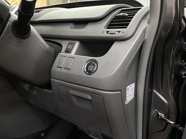Toyota NOAH 2009-07 21587-14