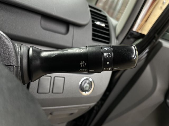 Toyota NOAH 2009-07 21587-12