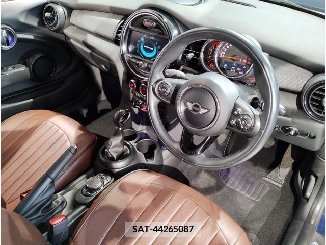 Bmw MINI 2017-02 210309-13