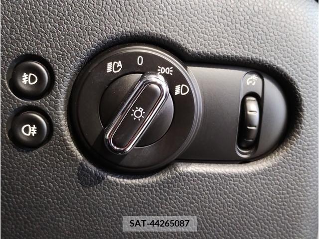 Bmw MINI 2017-02 210309-21