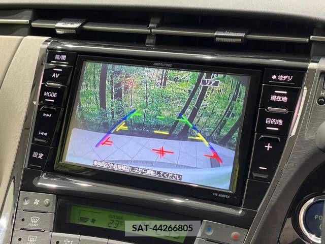 Toyota PRIUS 2013-04 349693-3