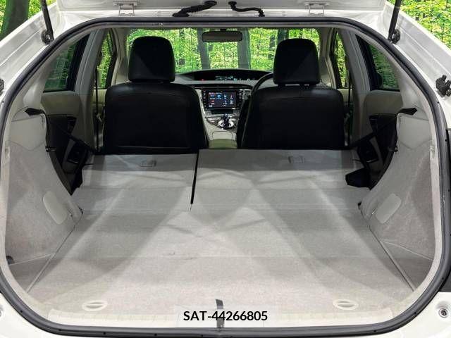 Toyota PRIUS 2013-04 349693-10