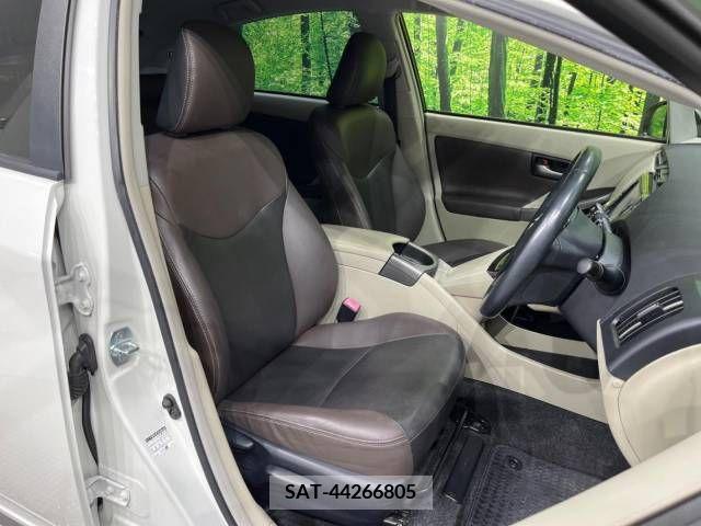 Toyota PRIUS 2013-04 349693-8