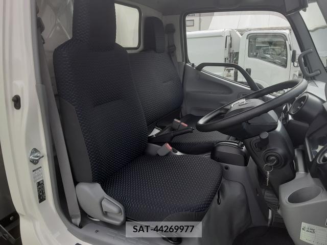 Hino DUTRO 2021-07 251133-3