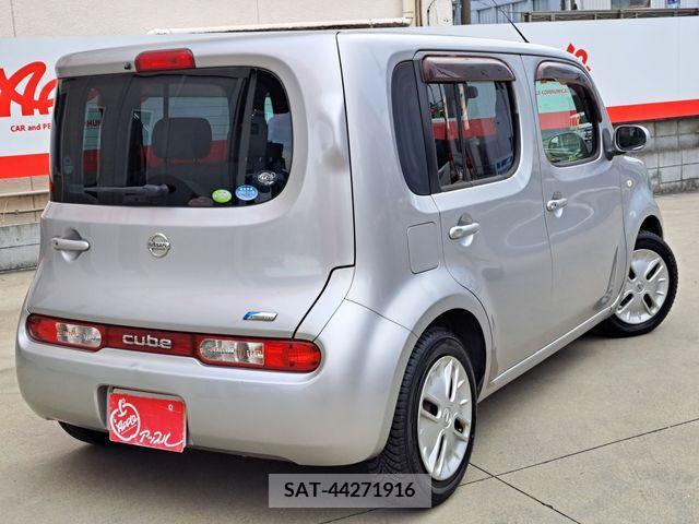 Nissan CUBE 2009-09 358395-1