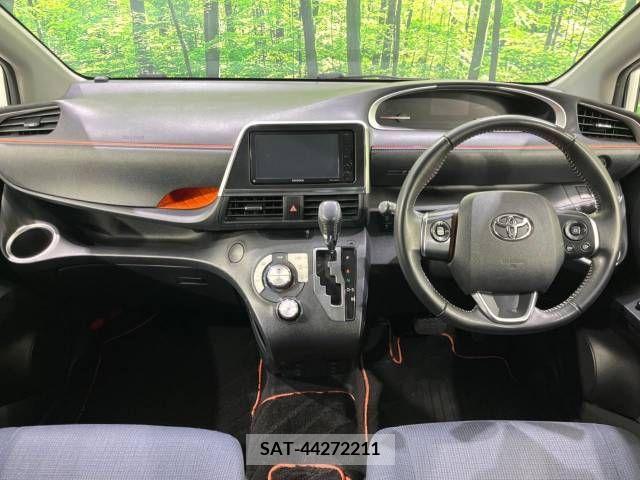 Toyota SIENTA 2017-05 223111-1