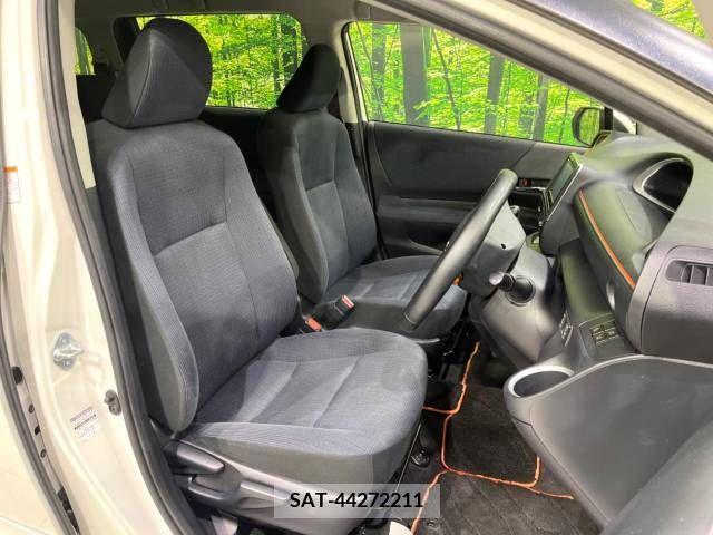 Toyota SIENTA 2017-05 223111-7