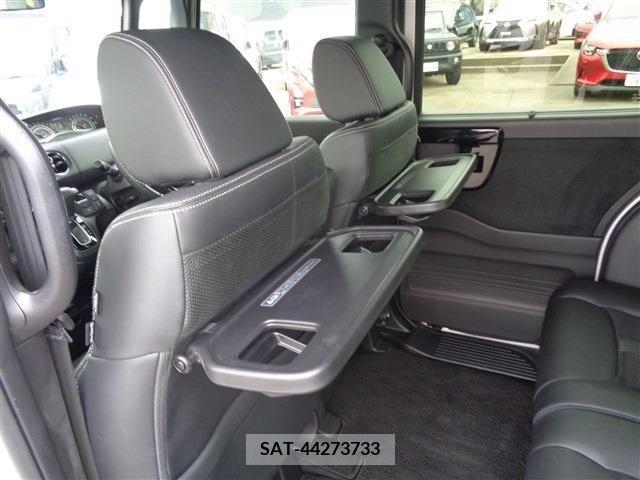 Honda N BOX CUSTOM 2022-08 385935-11